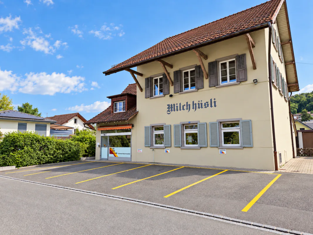 Parking spaces in central location in Bubendorf