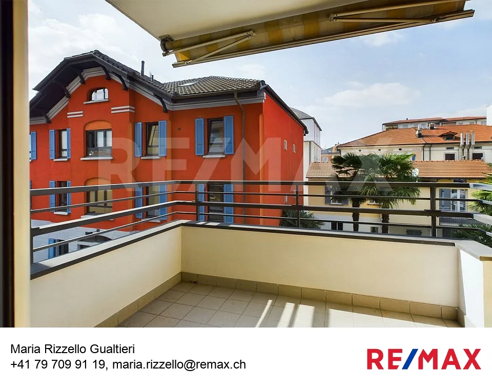 Helles und renoviertes 2,5-Zimmer-Wohnung mit Terrasse