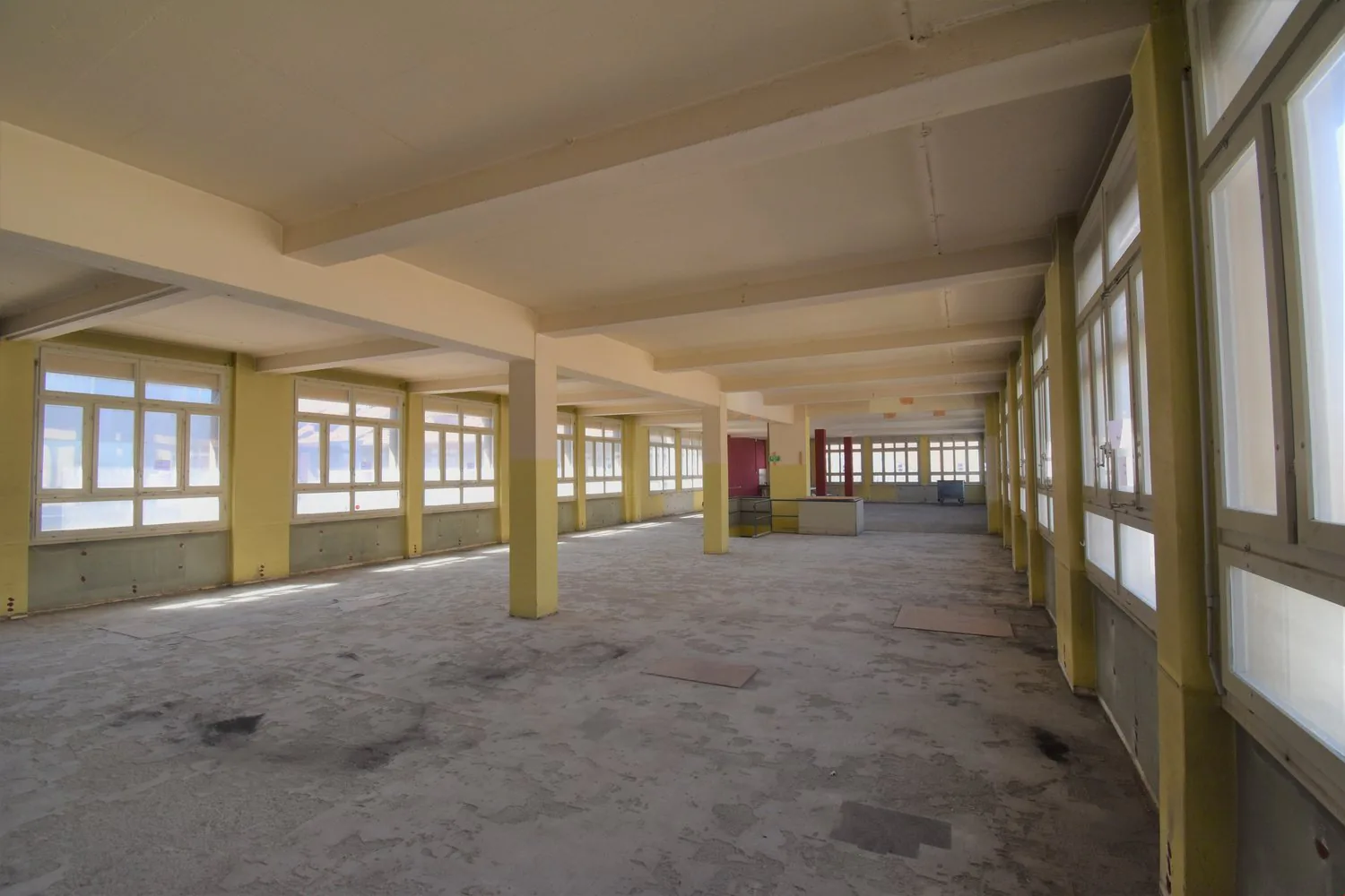 Bureaux dans le quartier de Porzi