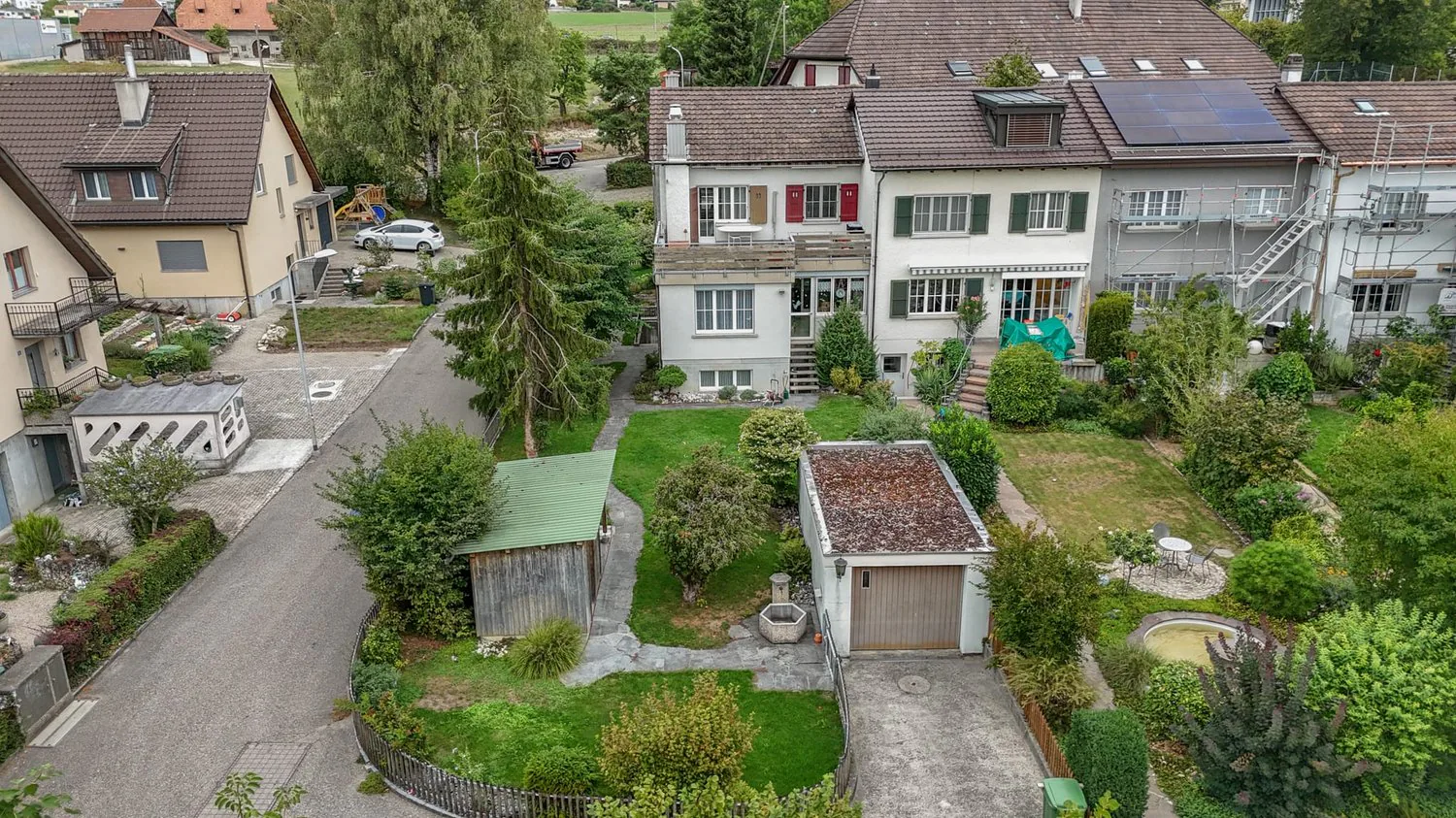 Vivere vicino alla città con molto spazio - casa a schiera con un terreno di 460 m²