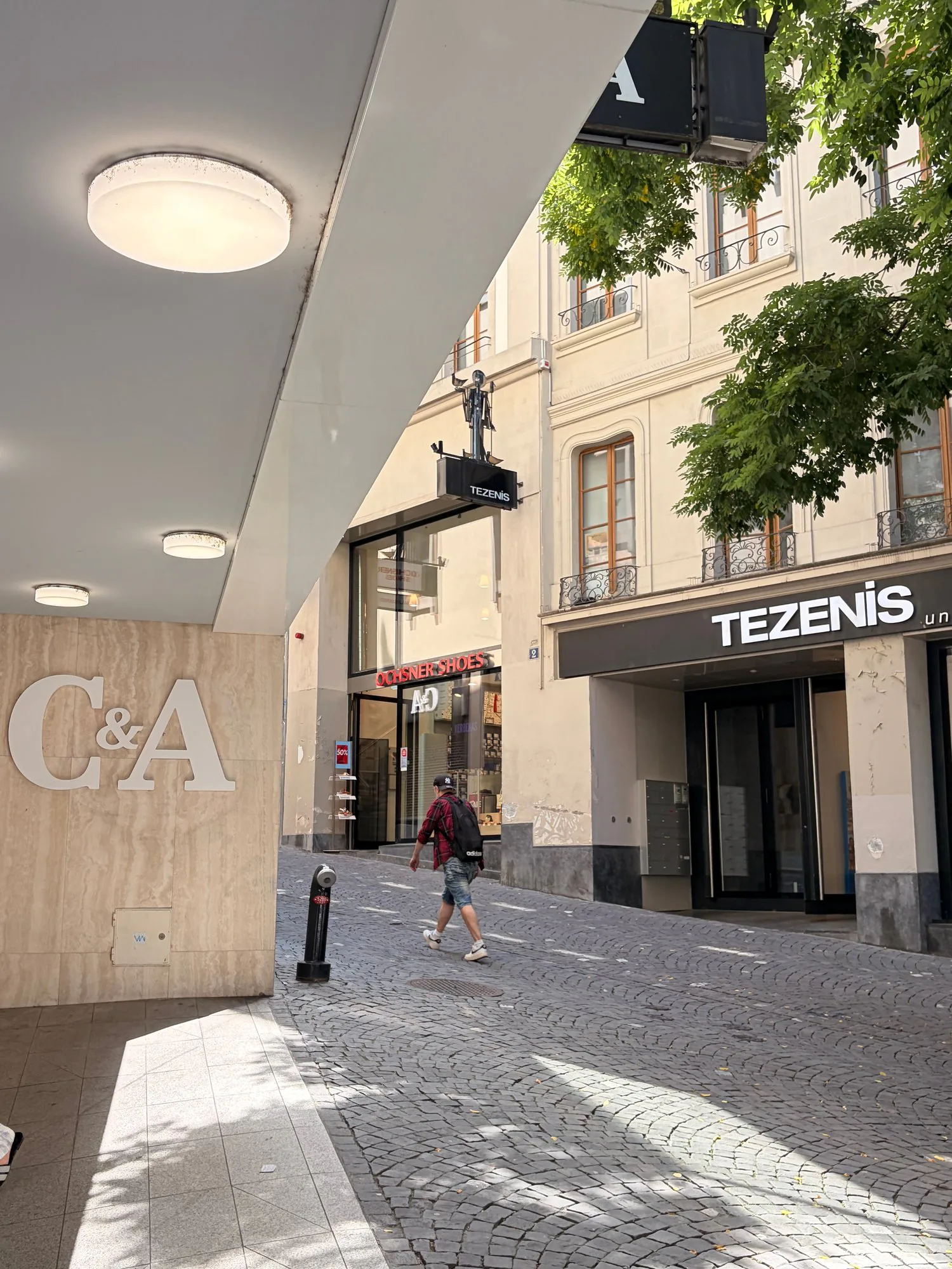 Local commercial exceptionnel de ca. 377m² au cœur de Lausanne – Rue Saint-François 2