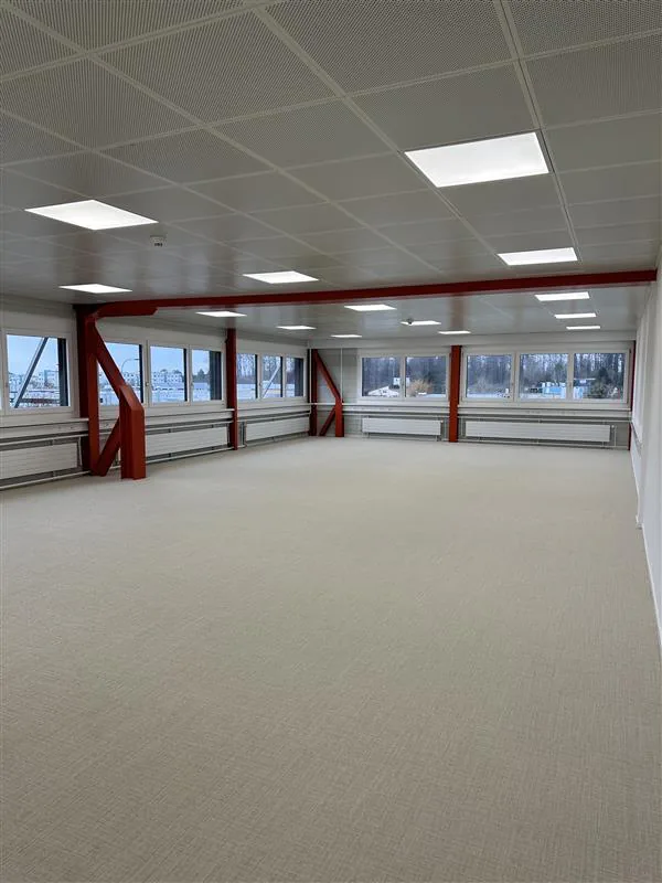 Moderne Büros von 115m2 in Romanel-sur-Lausanne
