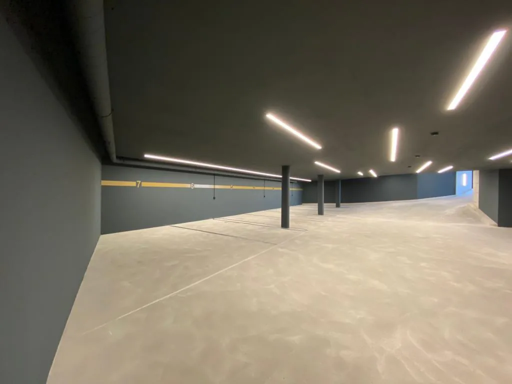 Tiefgaragenparkplatz in Egg b. Zürich