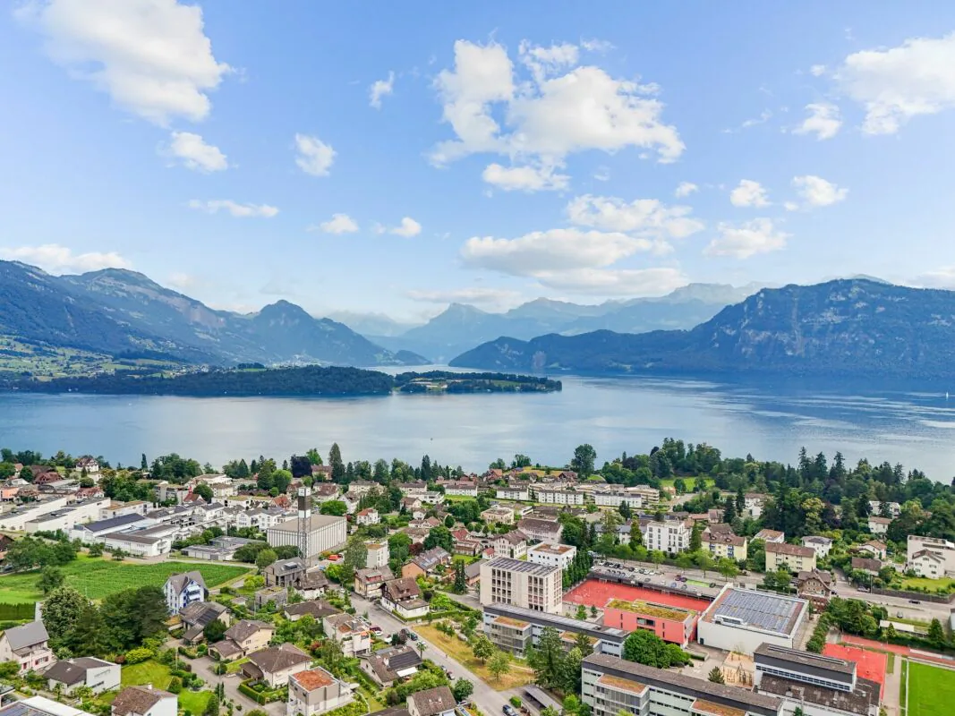 Terrain avec potentiel pour appartements en propriété