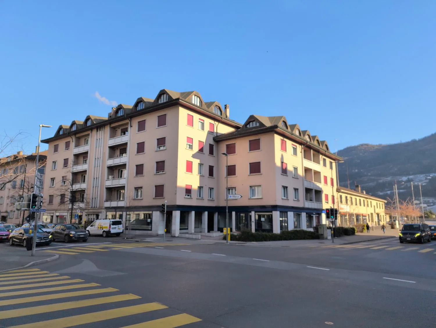 Zu vermieten, Lagerflächen hauptsächlich für Lagerzwecke, in Sion!