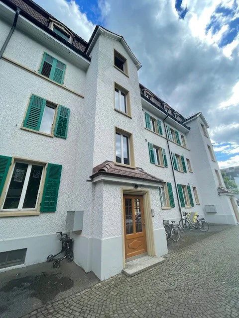 4-Bedroom Apartment in Top Location