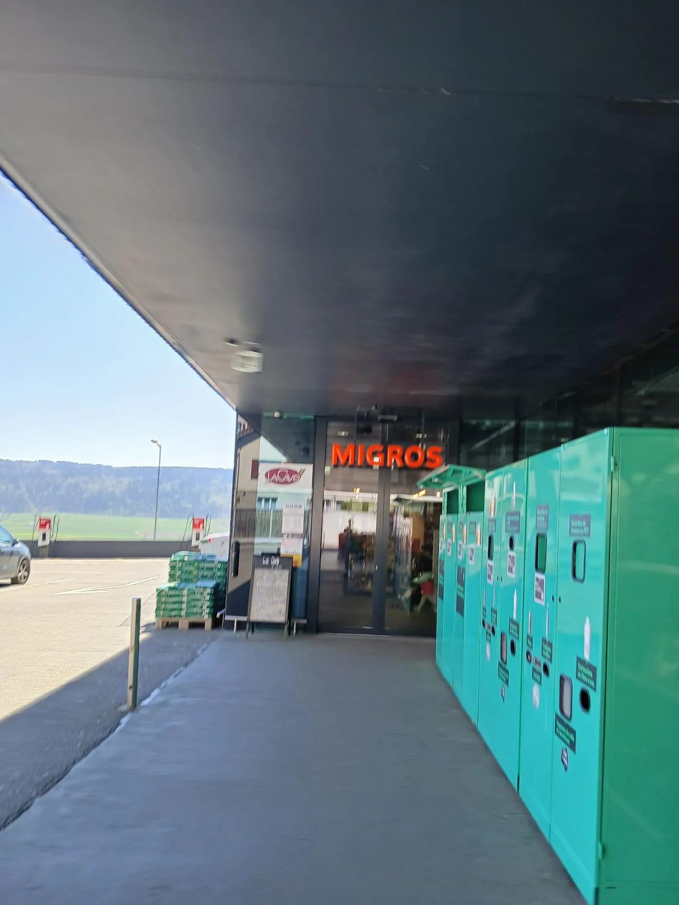 Einzelhandelsgeschäft von 49m2 im Einkaufszentrum Migros von Cernier