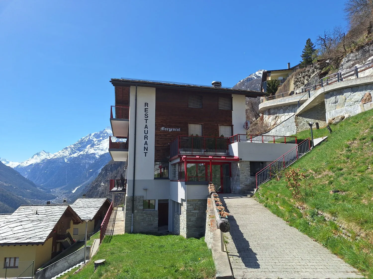 B&B - Hotel - Restaurant - Holiday Apartments, Condominiums