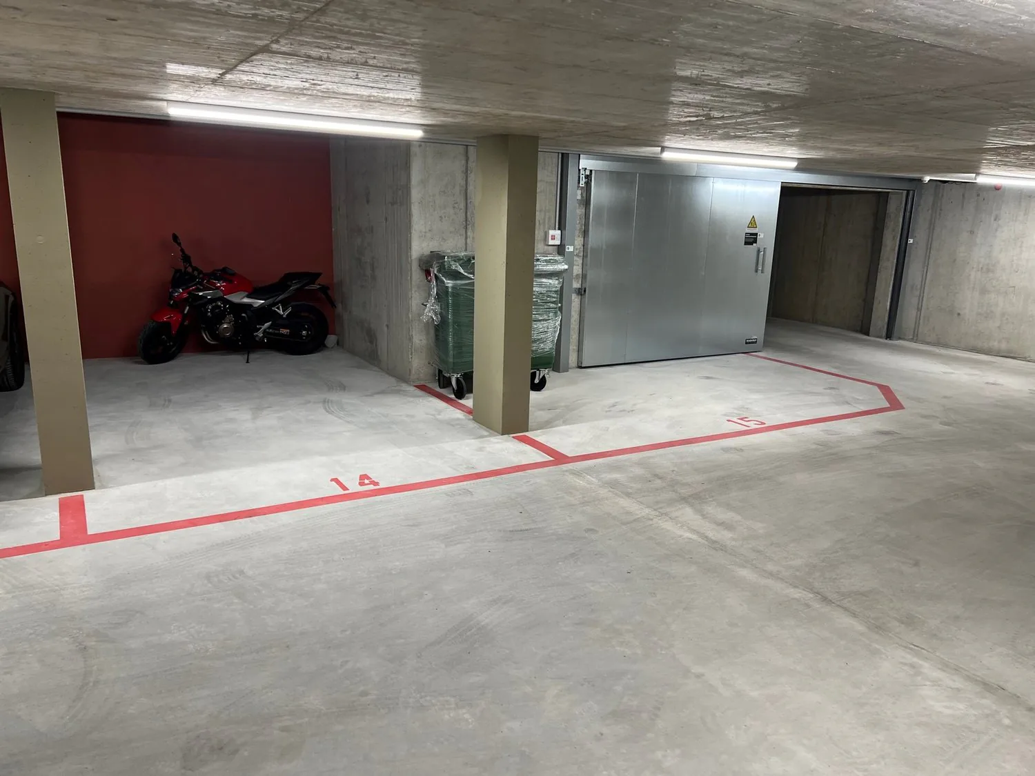 Place de stationnement Smart ou pour motocyclette