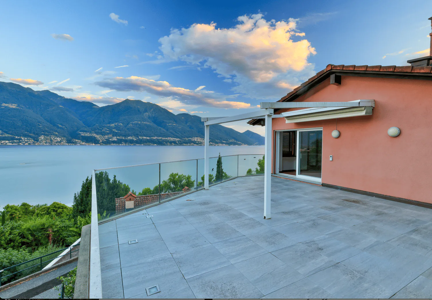Ein Logenplatz über dem Lago Maggiore