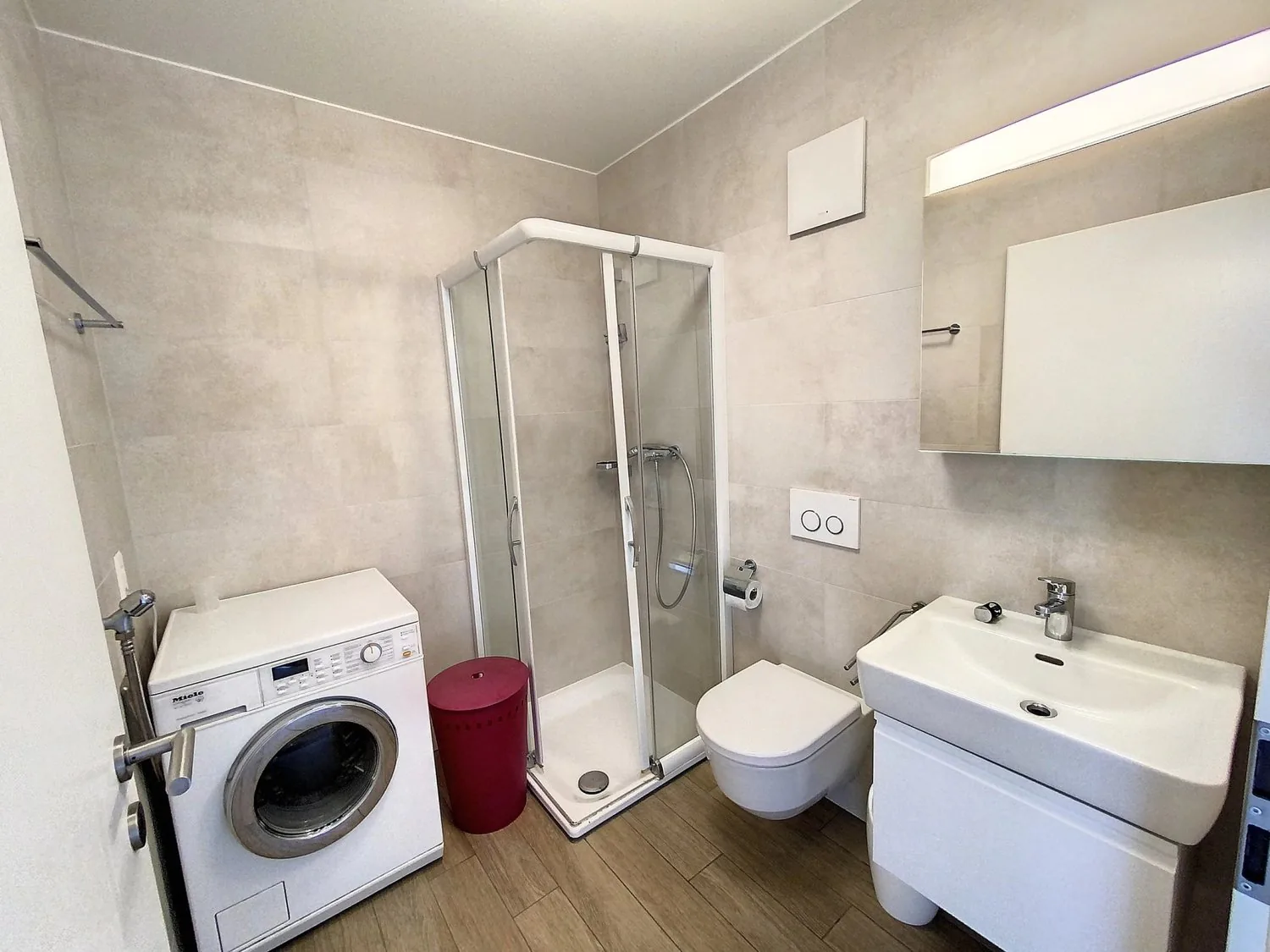 Furnished attic apartment with 2 rooms and terrace