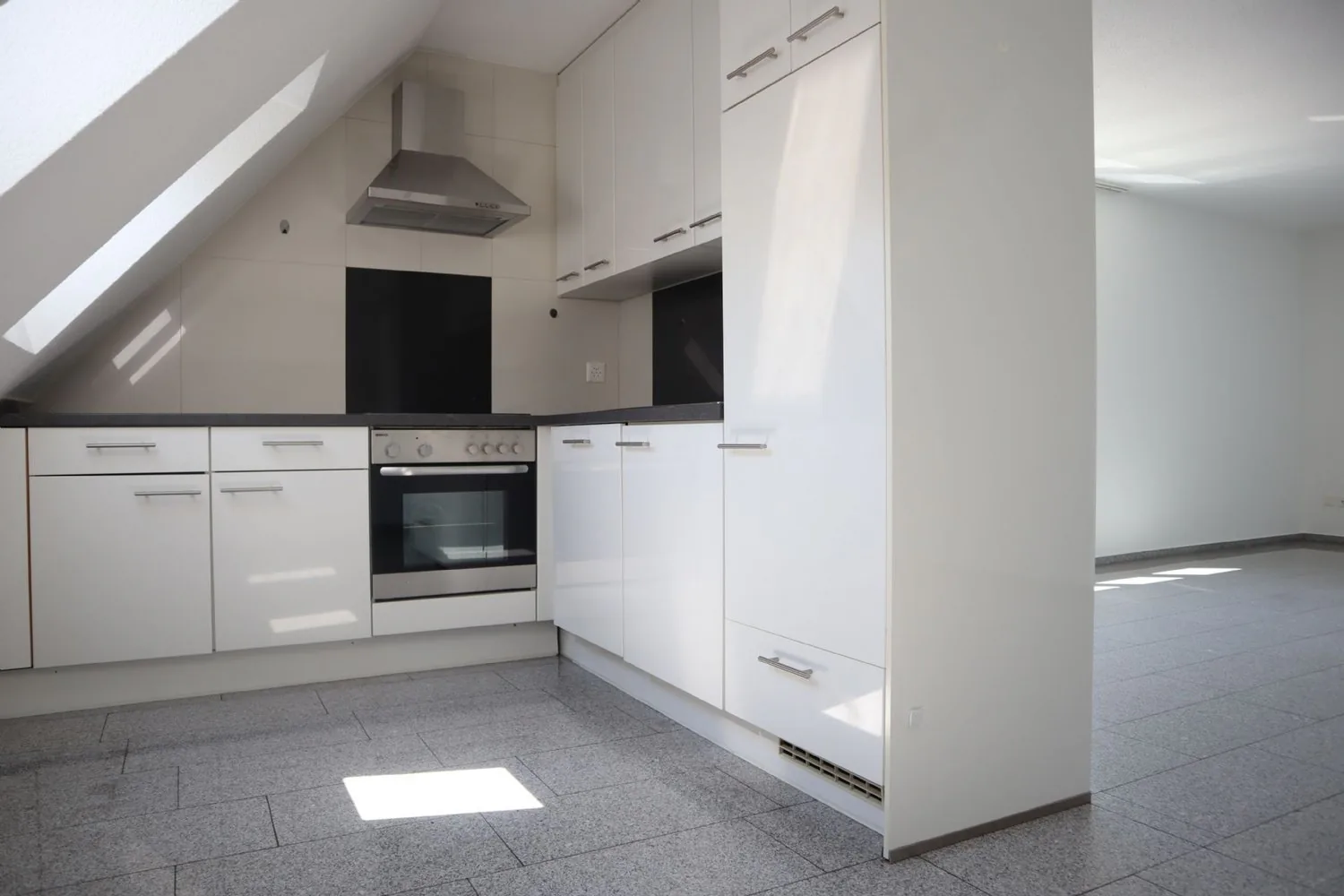 Affordable family apartment in a practical location!