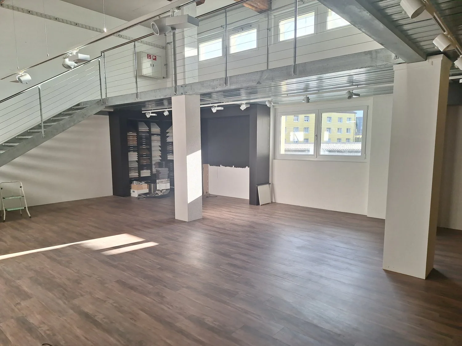 1'700 m2 Verkaufs- Büro- und Lagerflächen an top Lage direkt beim Bahnhof und nahe SCHOPPING-MEILE