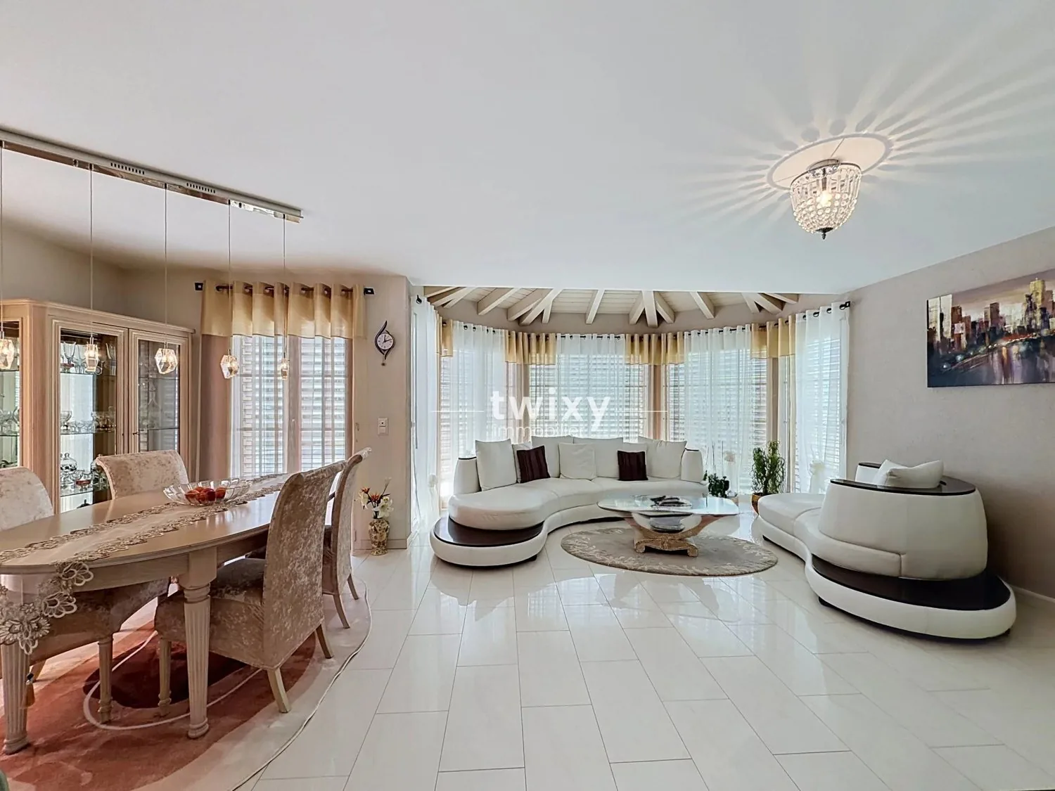 Collombey | Lichtdurchflutete 6.5-Zimmer-Villa