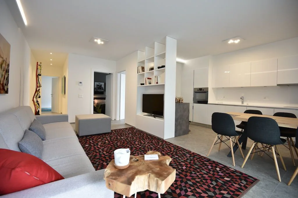 Res. Leche Park, 3.5-Zimmer-Wohnung, möbliert, Bellinzona