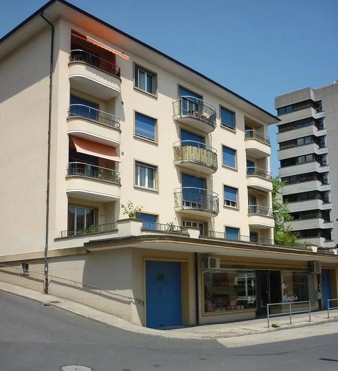 Two-room apartment close to Maladière and CPLN
