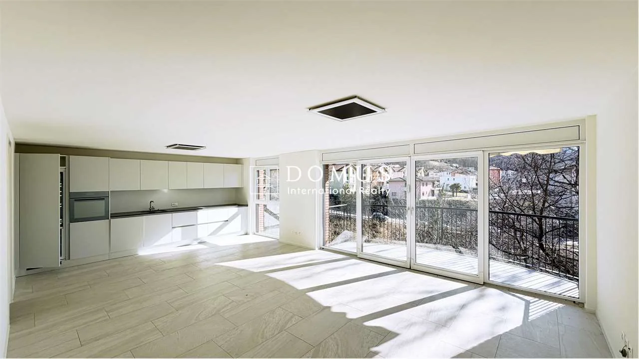 Bright 3.5-room apartment with 40 m² hobby room