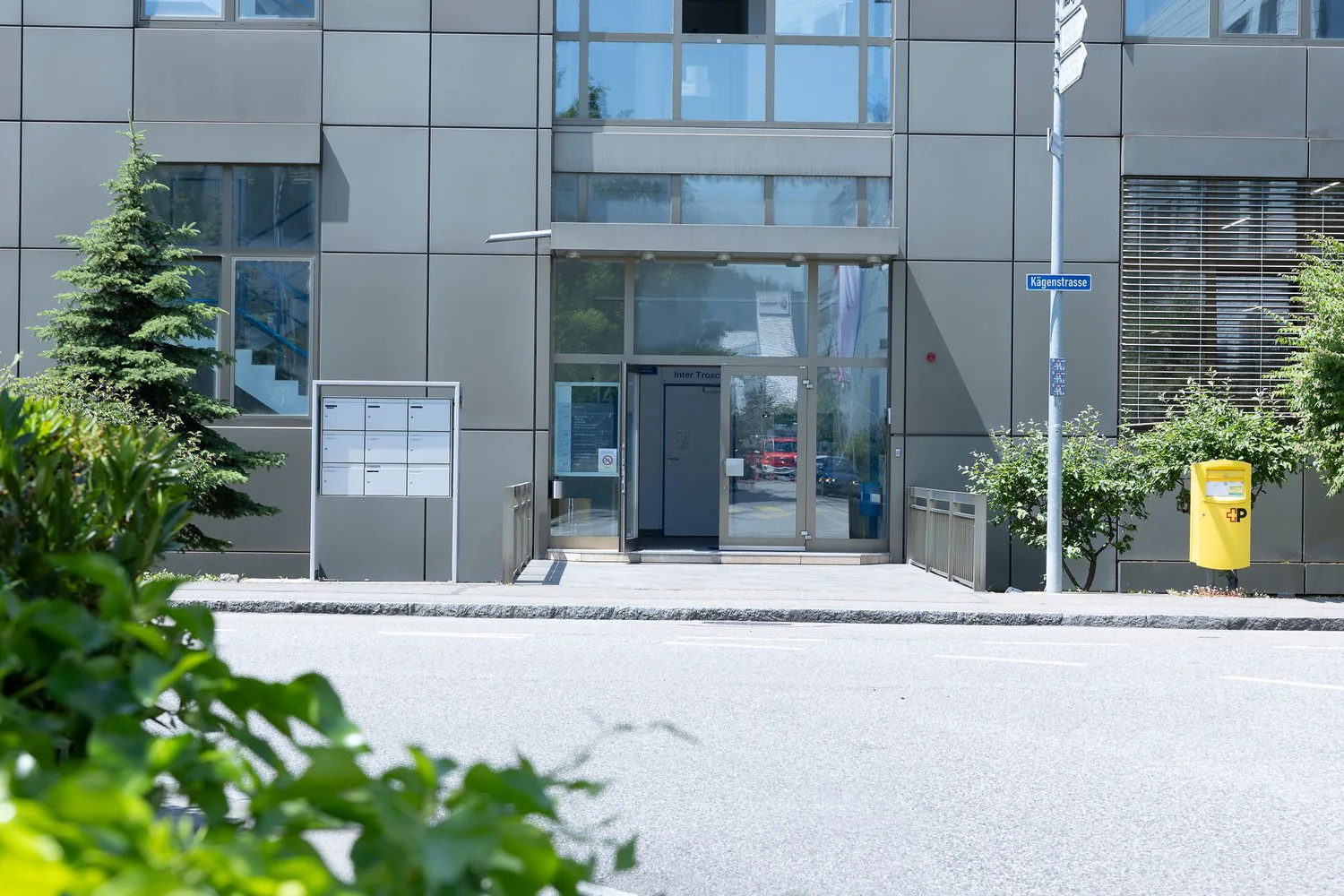 More space, less dream - can your business hardly pack in here?