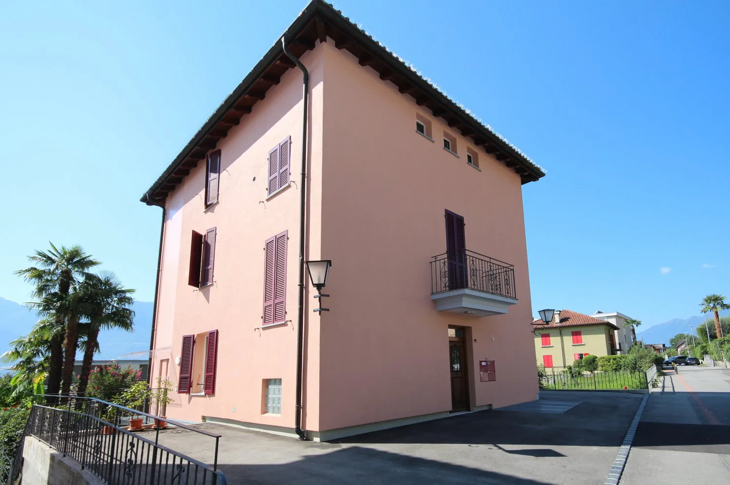 Gemütliche 2-Zimmer-Wohnung in Minusio mit Balkon - Zweitwohnsitz