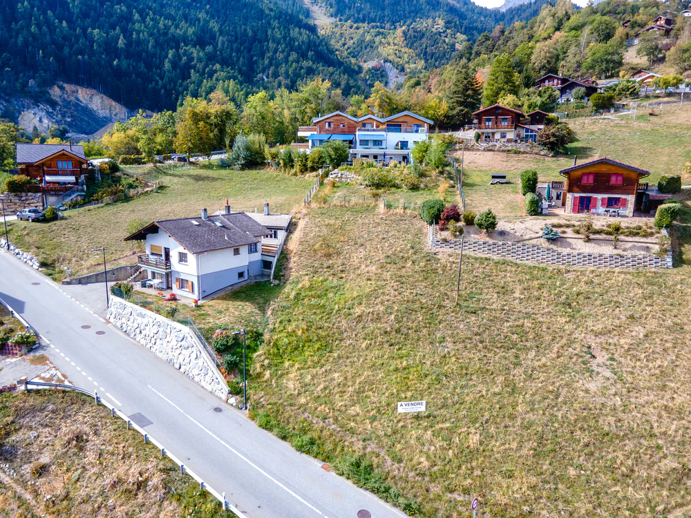 Dugny (Leytron), Baugrundstücke 569 m2 mit außergewöhnlichem Rahmen