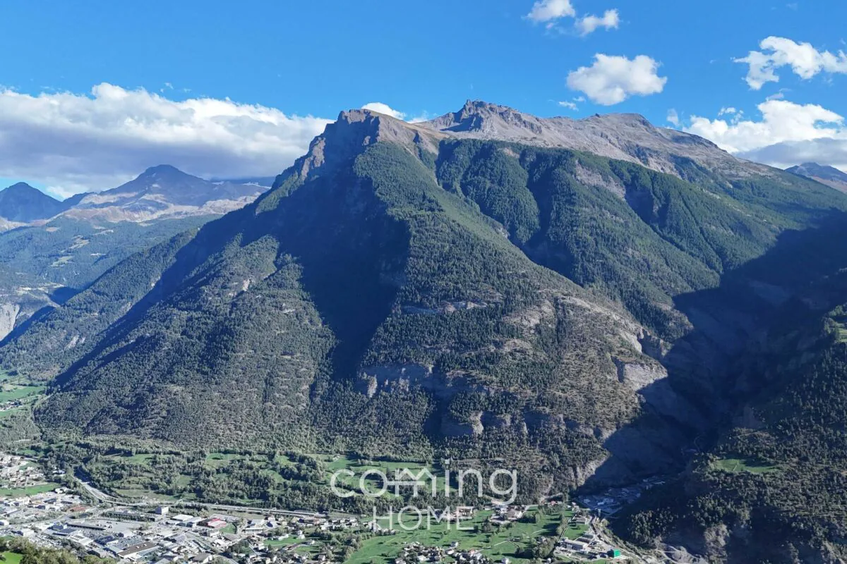 Lotto edificabile a Mund - Zona edificabile W2, Panorama della Valais, 15 minuti da Brig
