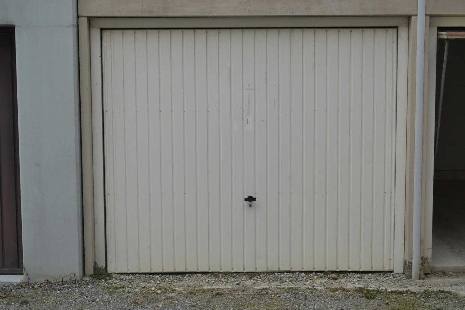 Noleggio di una box di garage individuale da ora in poi