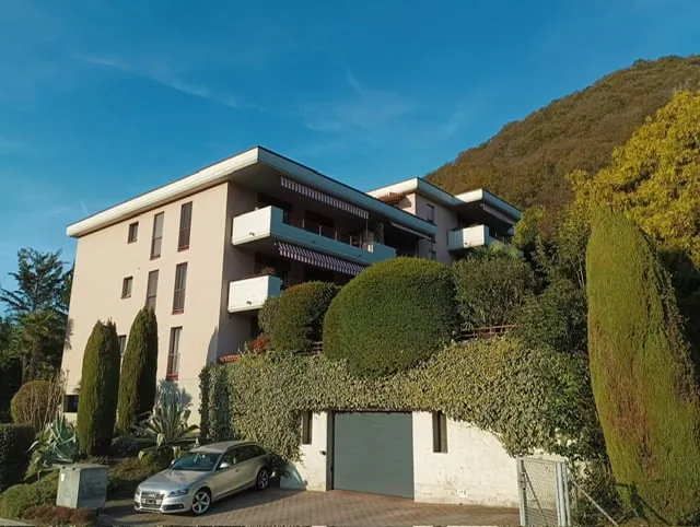 Two-room apartment in Ponte Tresa hill on the second floor