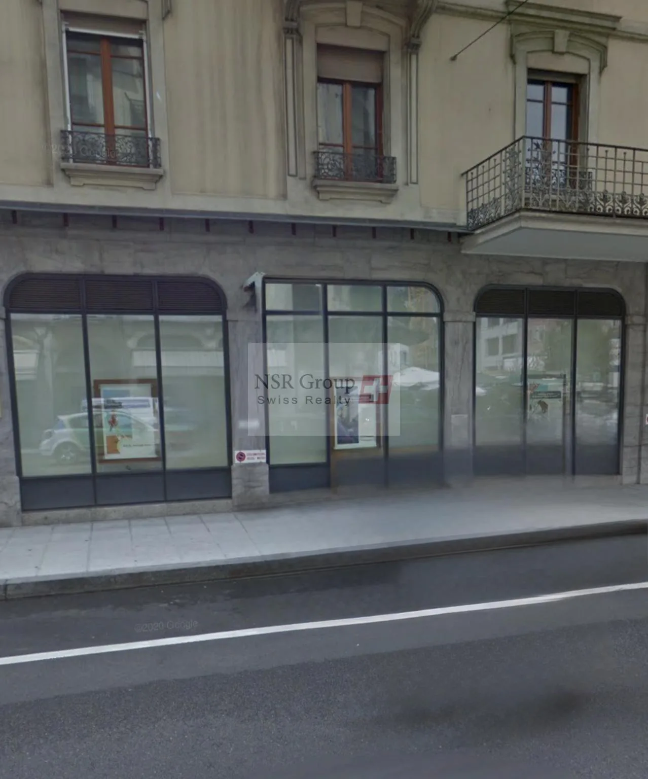 Arcade Gewerbeimmobilie von etwa 200 m² mit Keller von 90 m²