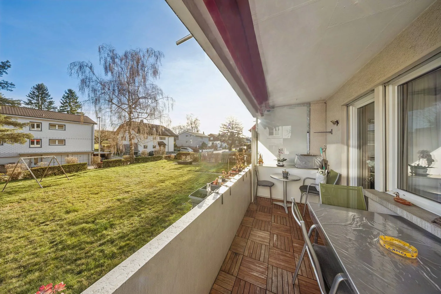 Attractive 4-room apartment with south-facing balcony and direct garden access in Münchenbuchsee