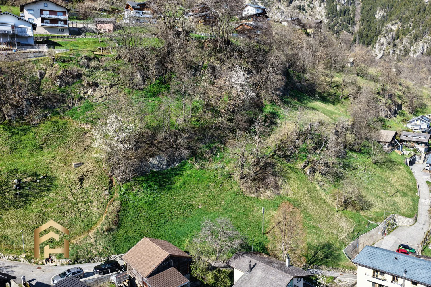 Terreno edificabile attraente in posizione soleggiata - La tua nuova casa a Safran