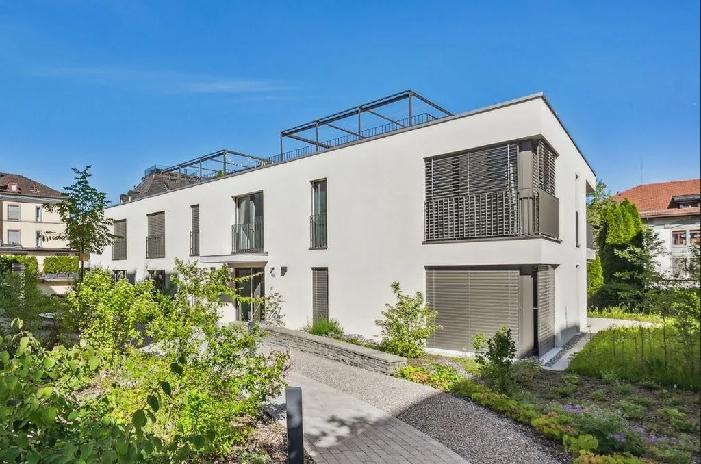Wohnen im Neubau: 2.5 Zimmer-Wohnung im Erdgeschoss nahe Zentrum