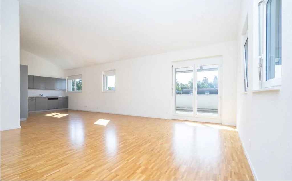 Helle 4.5 Zimmer Wohnung an attraktiver Lage