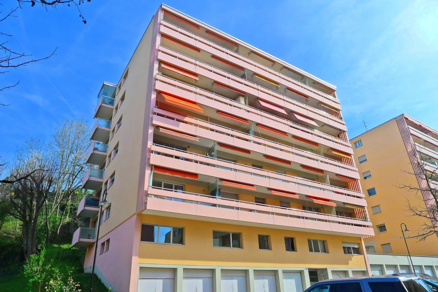 Four-room apartment to renovate near the lake