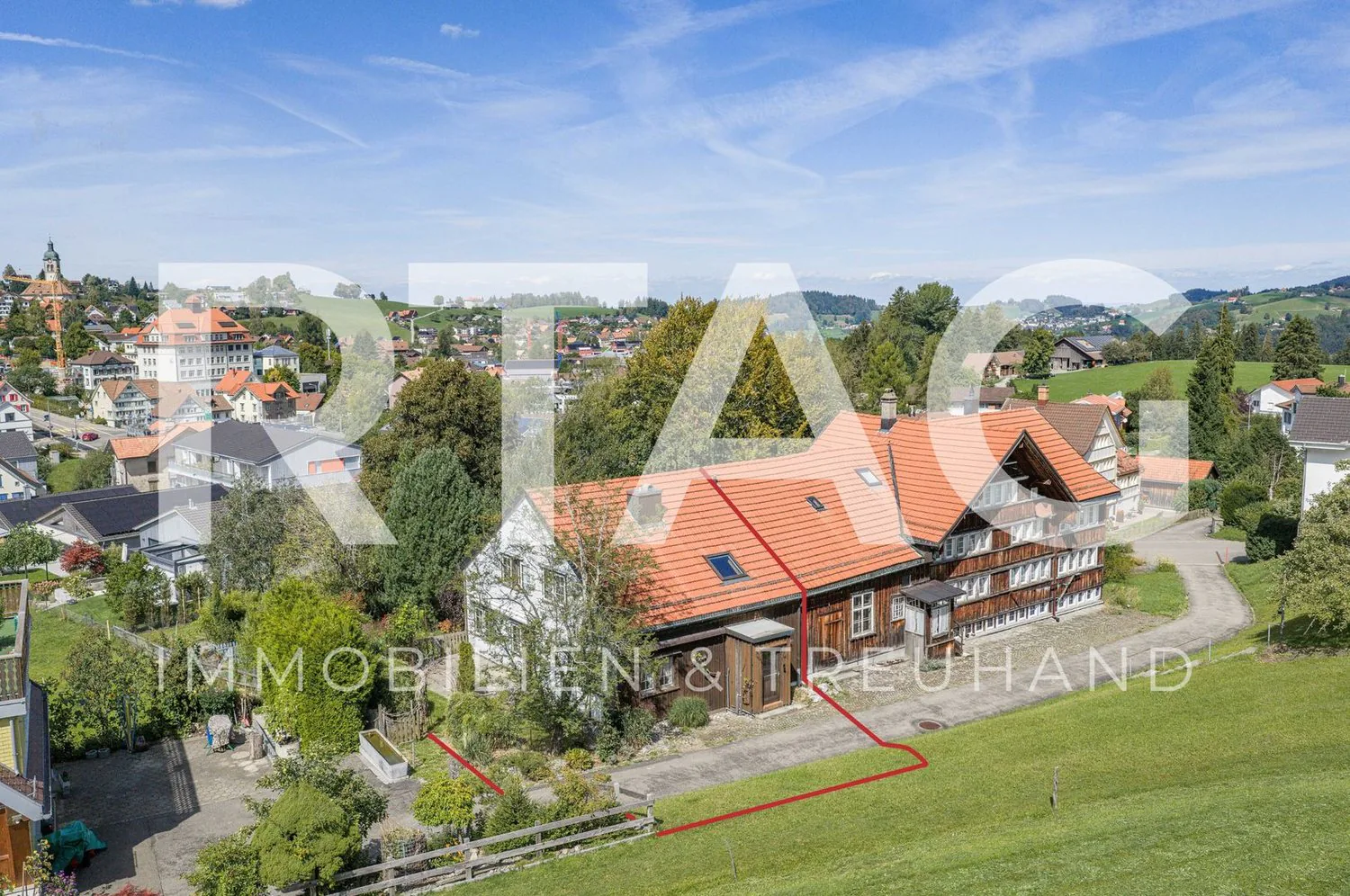 House with separate garage