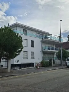 Charmant 3.5 pièces au rez-supérieur