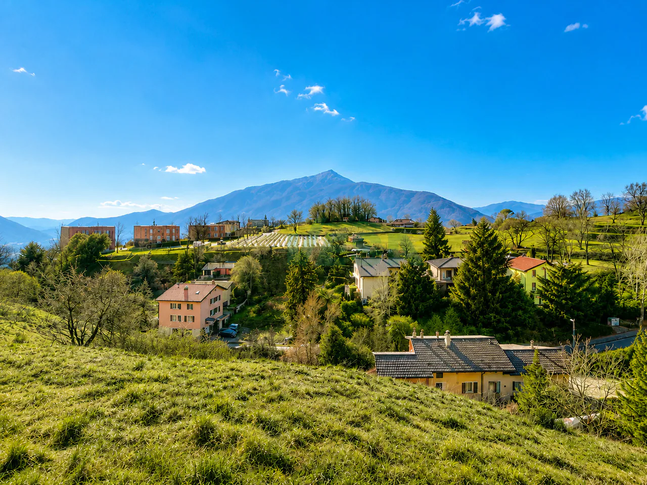 Nuova casa moderna con bella vista panoramica, da costruire