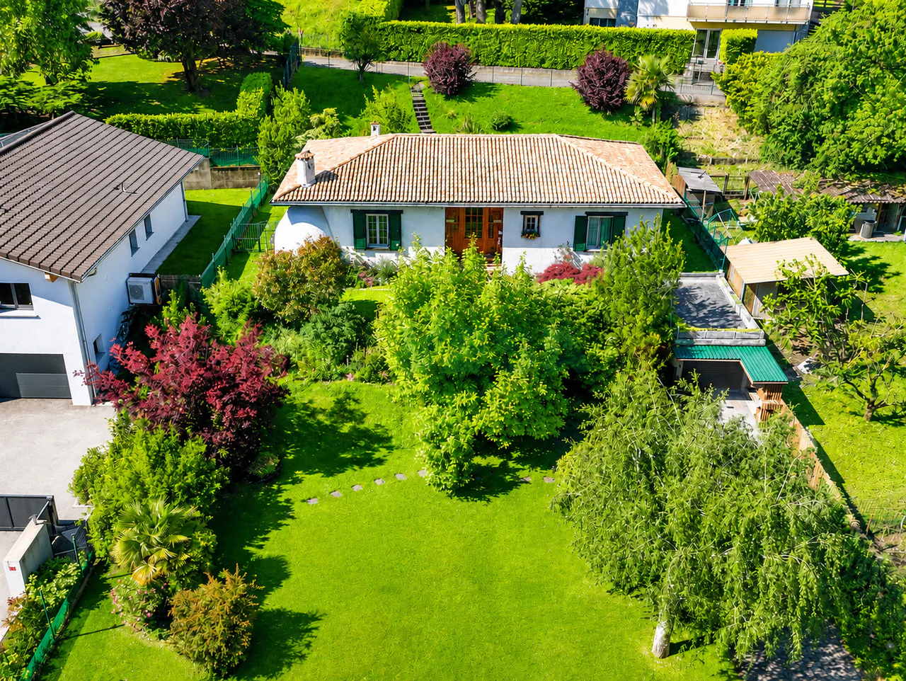 Accogliente casa unifamiliare su un unico piano con ampio giardino