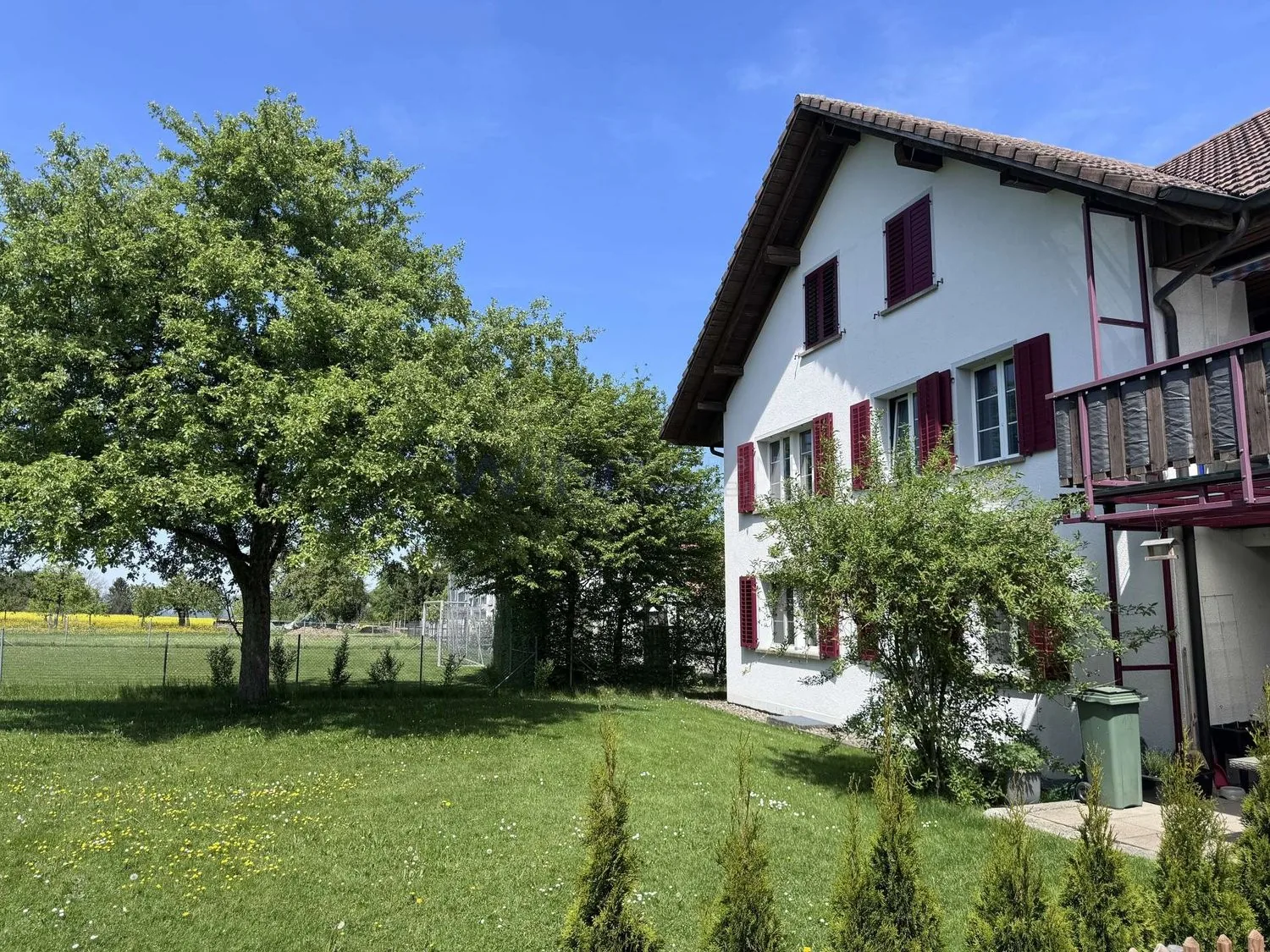 Garden seating area in the green area above Frauenfeld