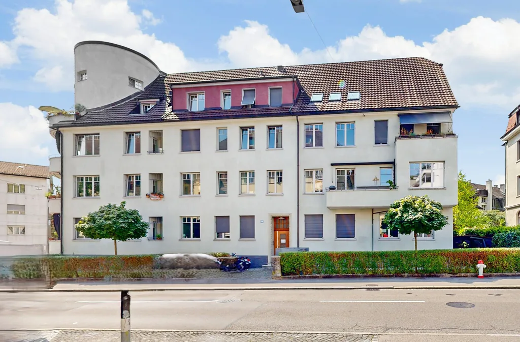 Sanierter Altbau mit viel Exklusivität
