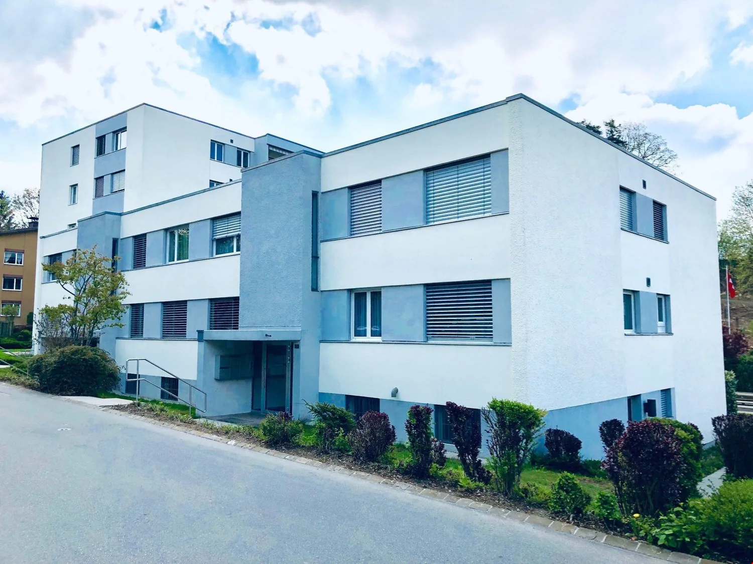 Appartamento attraente di 3,5 locali in un quartiere tranquillo