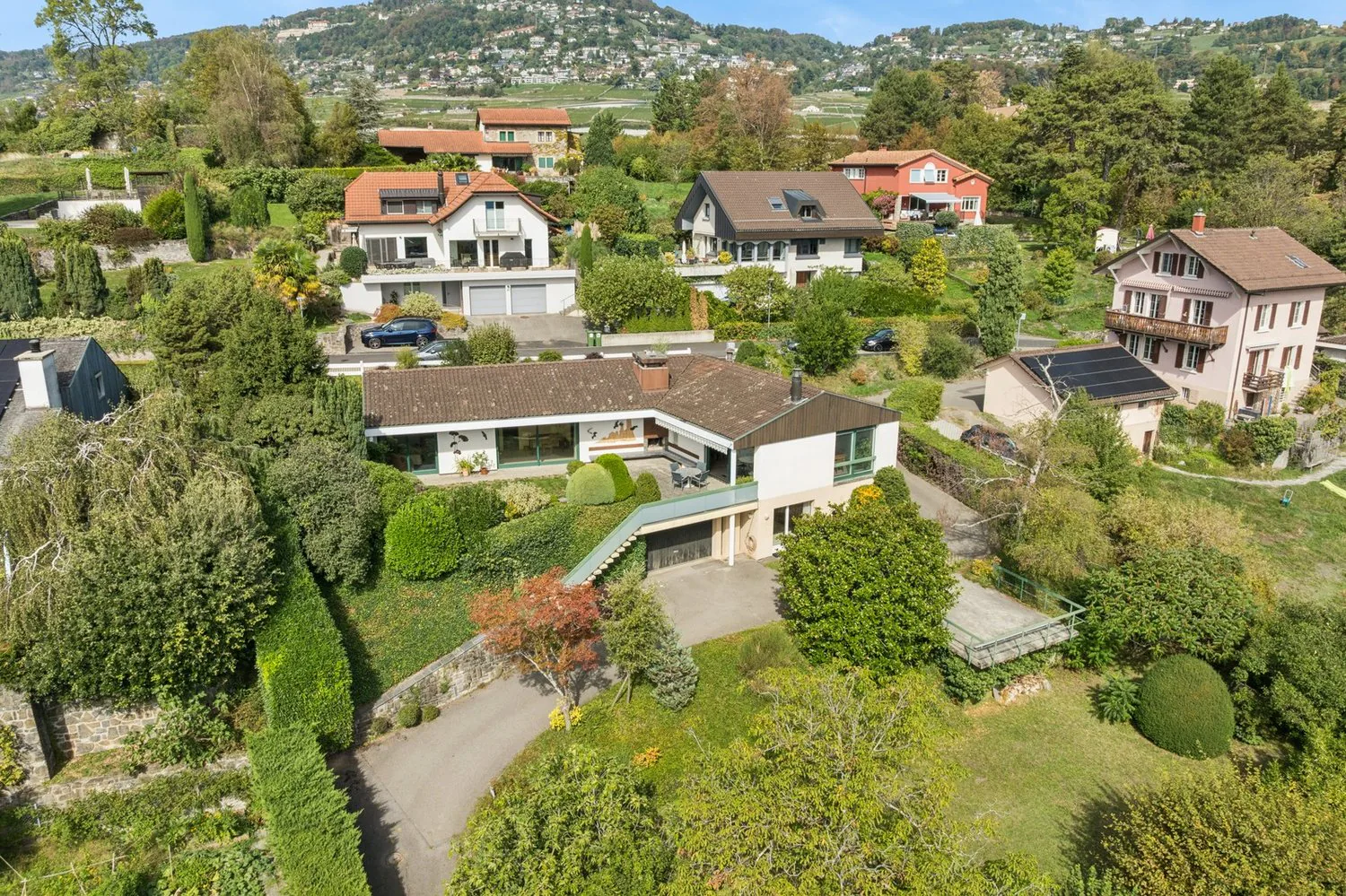 Villa di architetto con 8 locali e vista lago