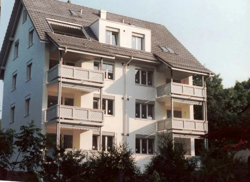 Affascinante appartamento maisonette di 4,5 locali nel centro del villaggio di Oberwinterthur