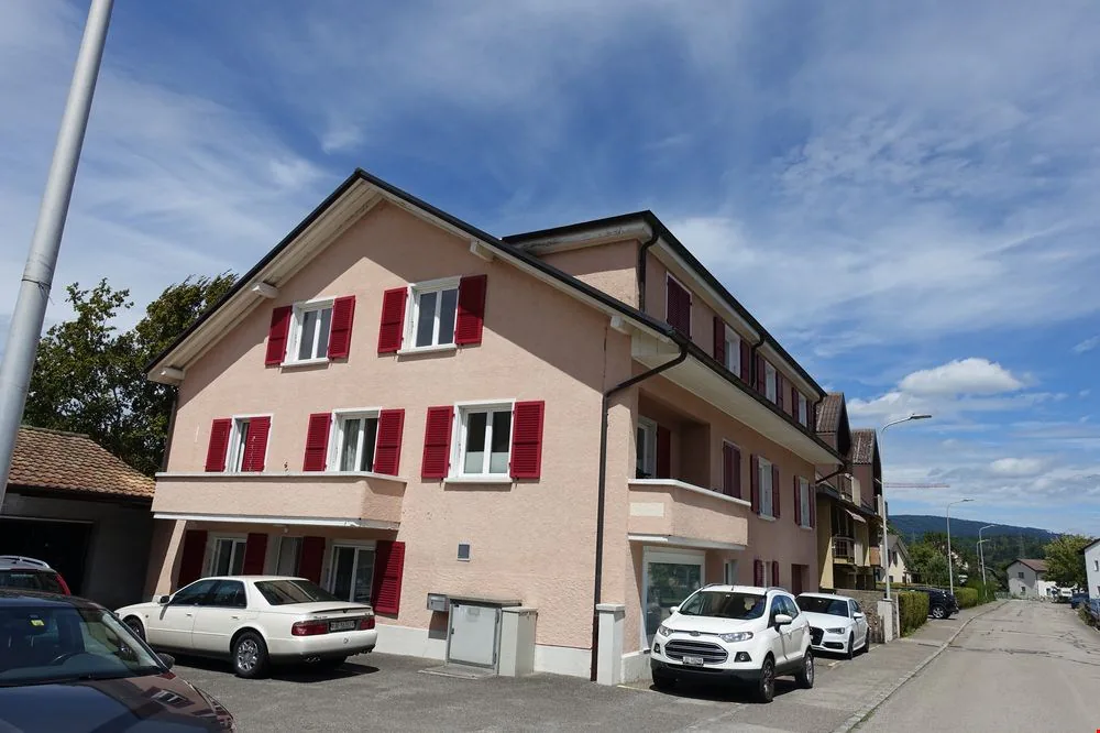 Bassecourt - Mietgebäude mit 6 Wohnungen