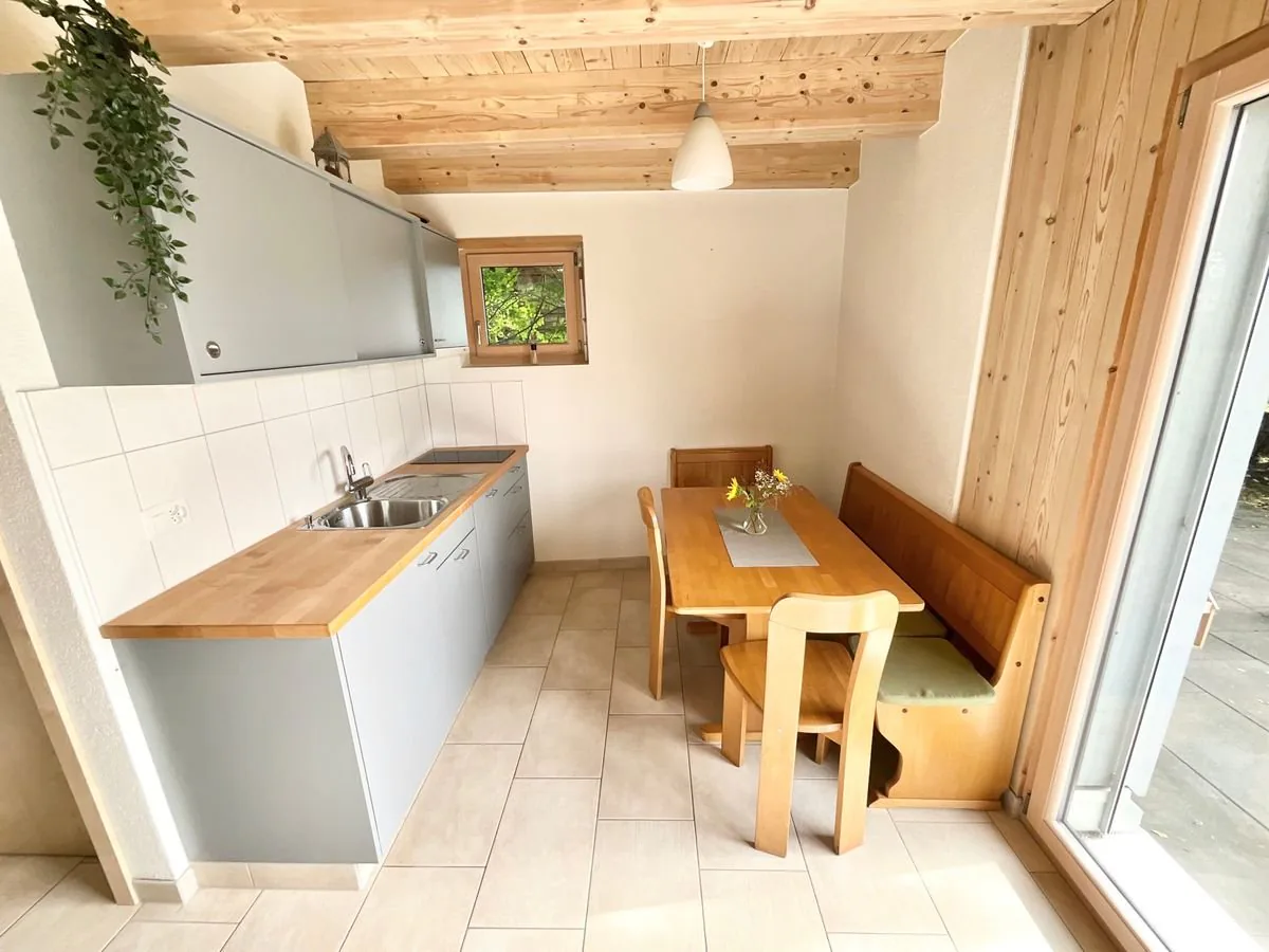 Studio meublé avec terrasse et vue dégagée