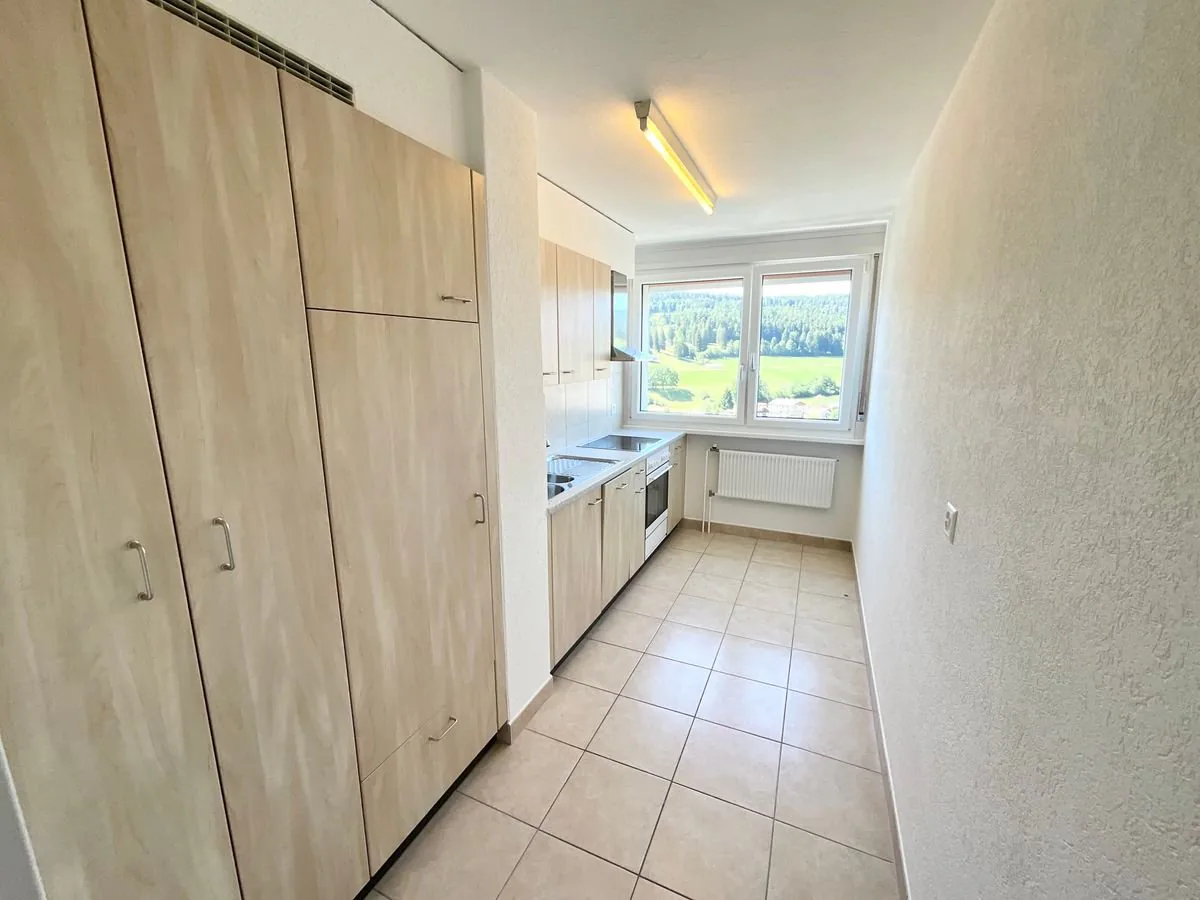 Lumineux appartement de 3 pièces avec vue panoramique et possibilité de mettre un lave-linge privatif