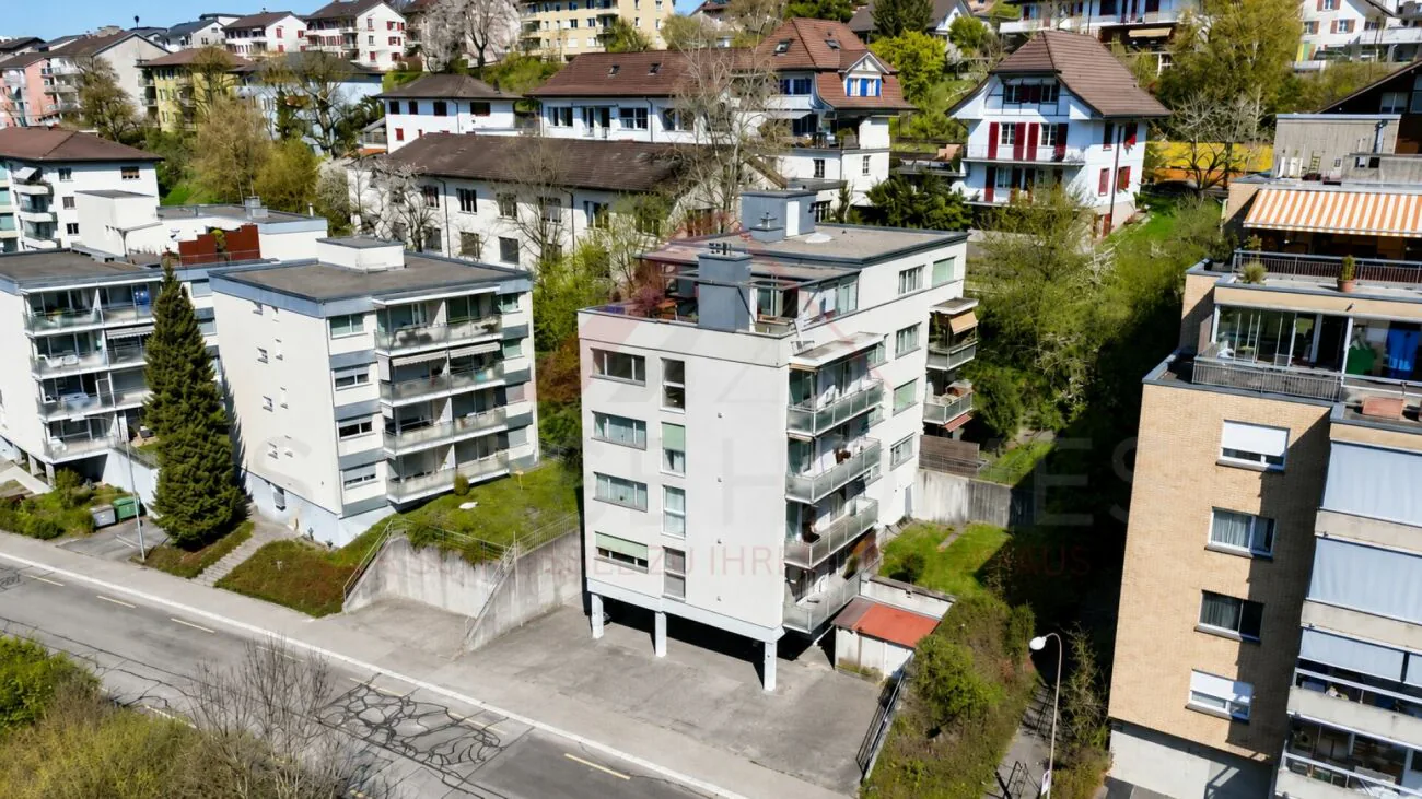 Emménager au lieu de rénover - 5,5 pièces avec ascenseur et confort de vie moderne