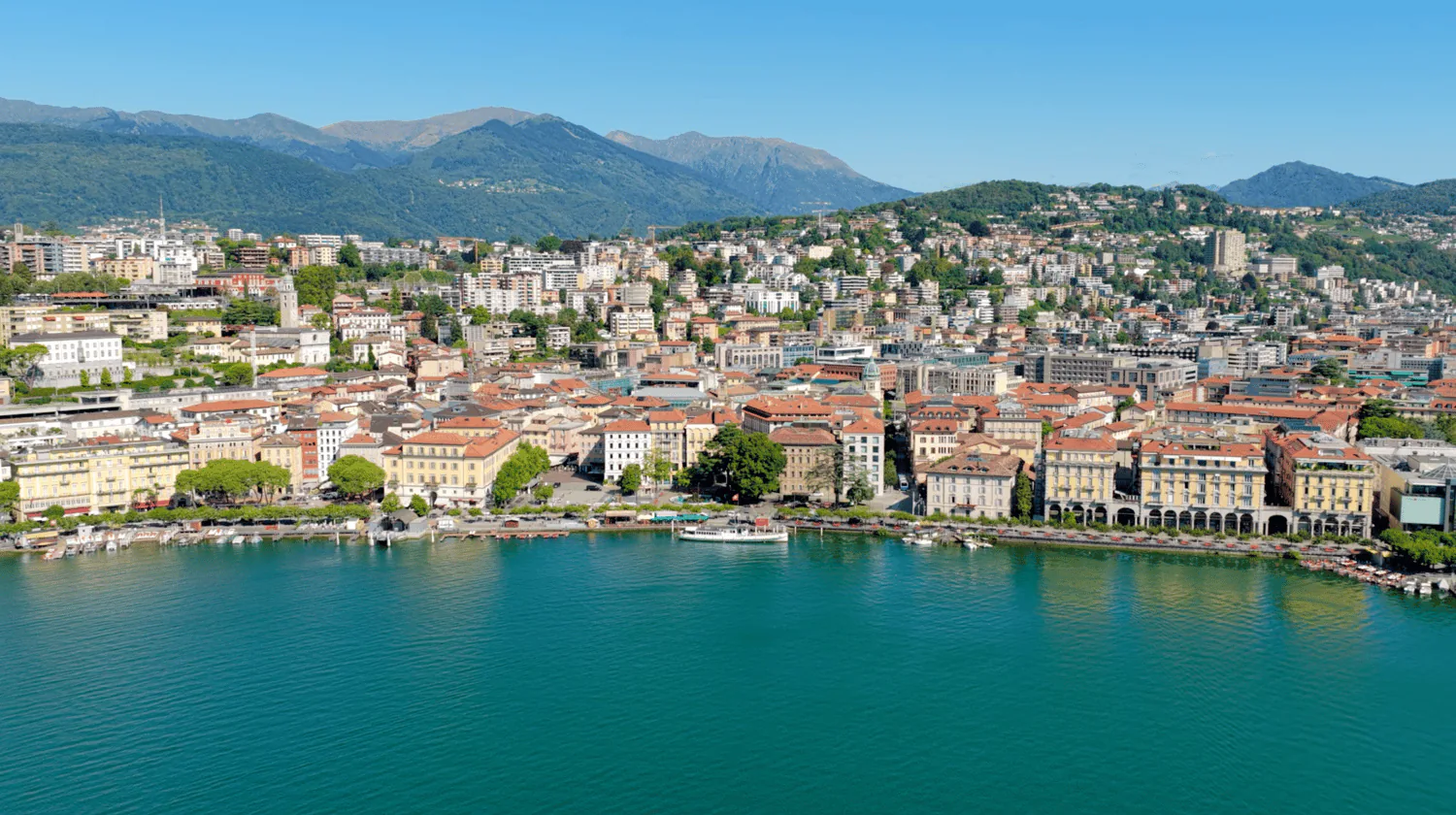 Opportunité d'investissement : bâtiment mixte dans un emplacement stratégique avec un rendement de 4 %