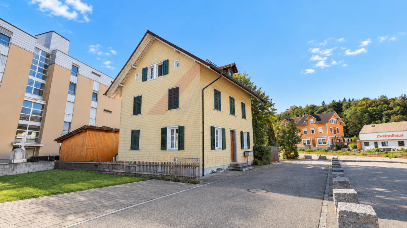 Investment opportunity in Derendingen - Multi-family house with 3 residential units and renovation potential