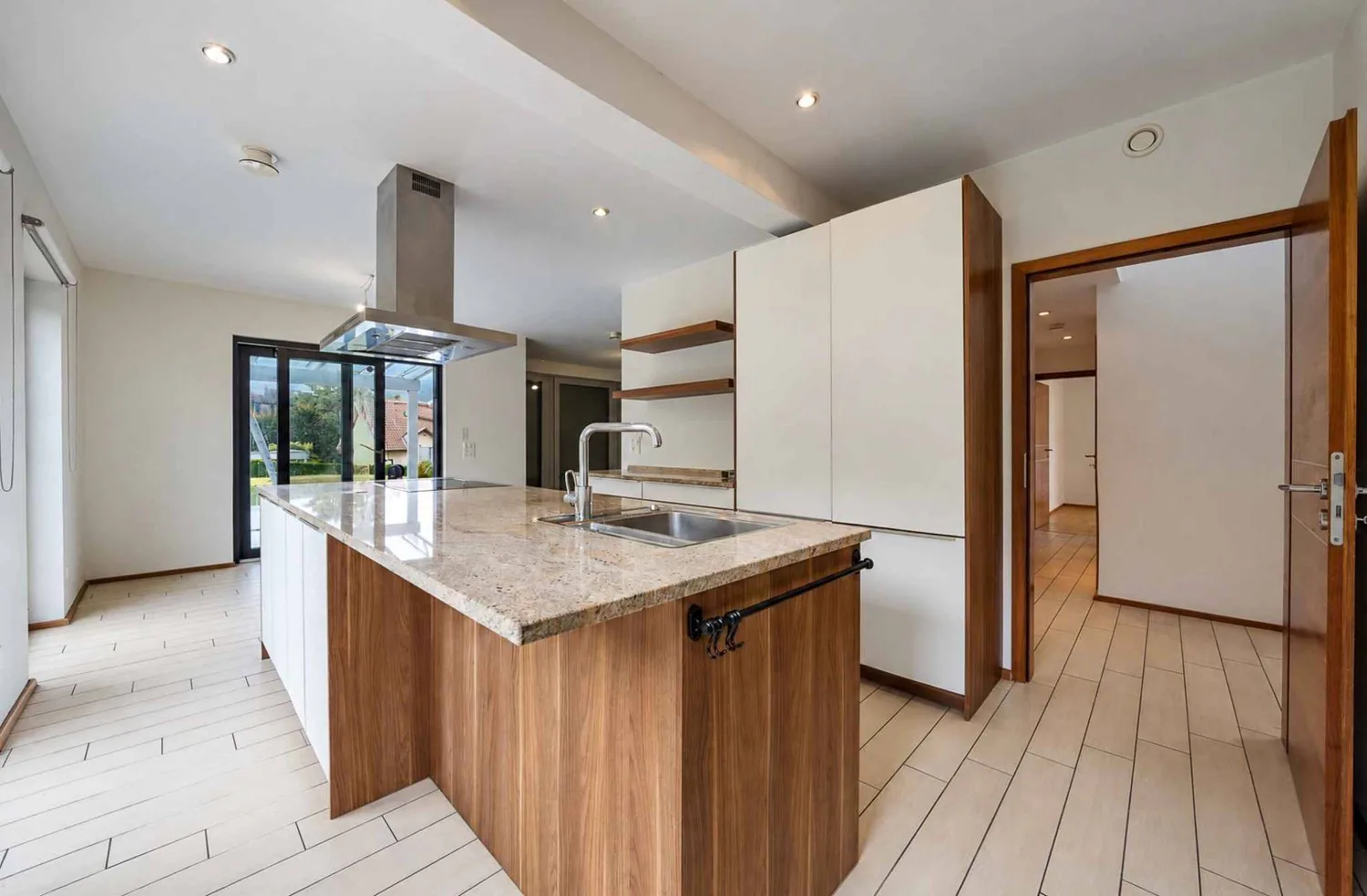 Beautiful 7.5-room family house