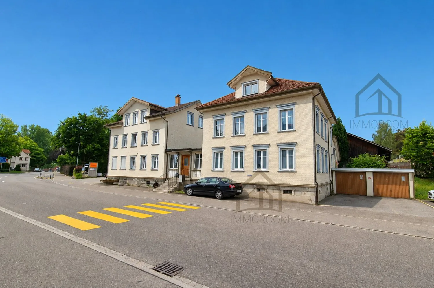 Casa multifamiliare duplex con potenziale